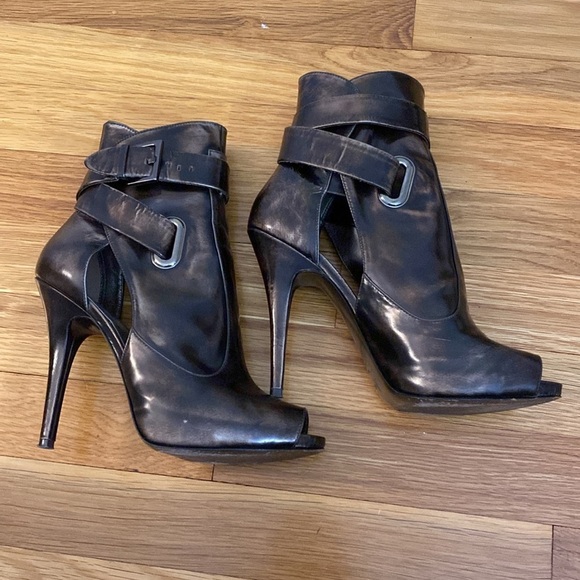 Marciano by Guess Women’s Brown Open Toe Heels With Buckle Size 7 - Picture 4 of 9